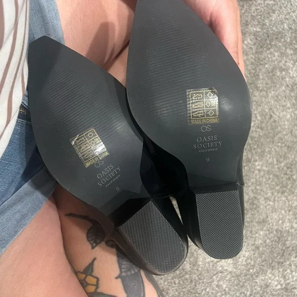 Black Western Embroidered Women's Boots - Picture 3 of 3